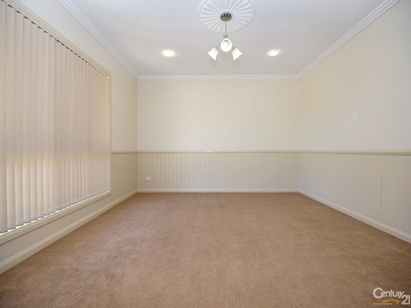 8 Graves Drive, Kearneys Spring QLD 4350