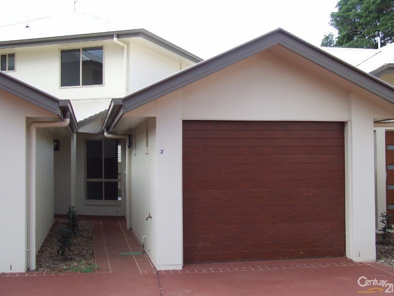 2/16  Anzac Avenue, Newtown QLD 4350