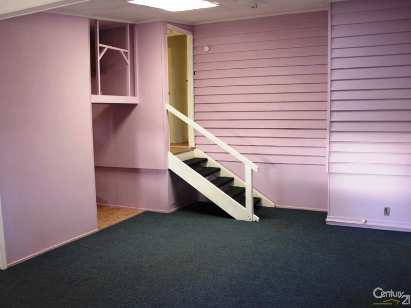 207  Campbell Street, Newtown QLD 4350