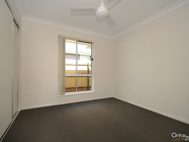 2/10  McDowall Street, Newtown QLD 4350