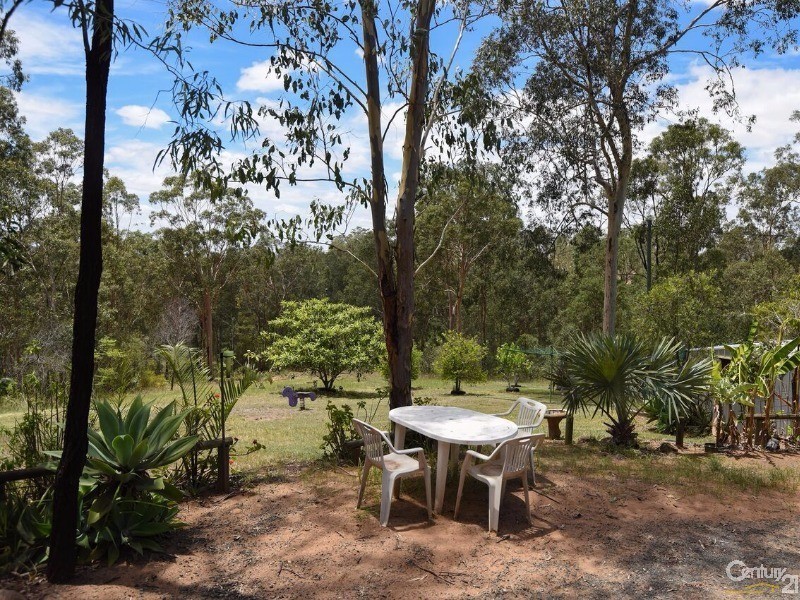6 Hoods Road, Upper Lockyer QLD 4352