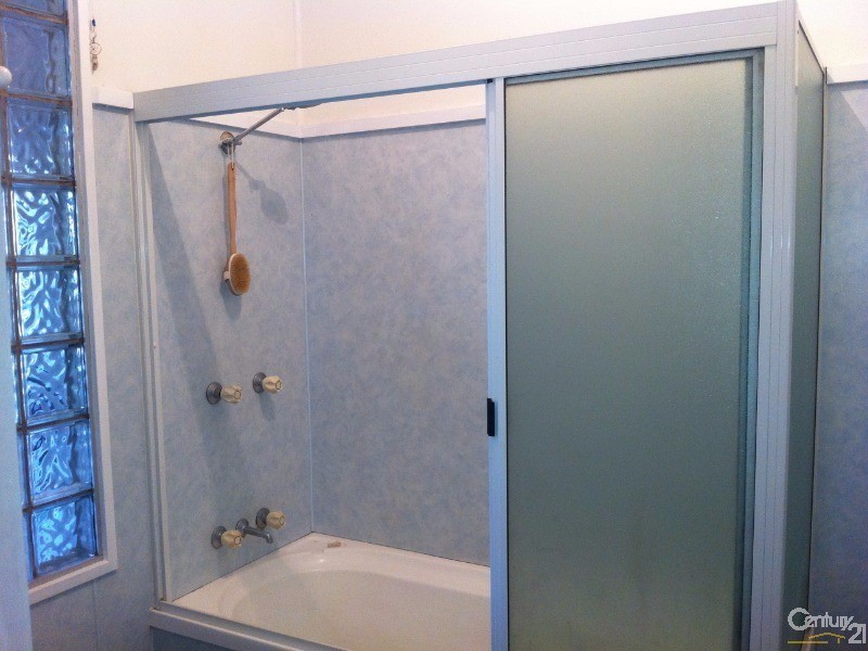 74C  Mackenzie Street, Mount Lofty QLD 4350