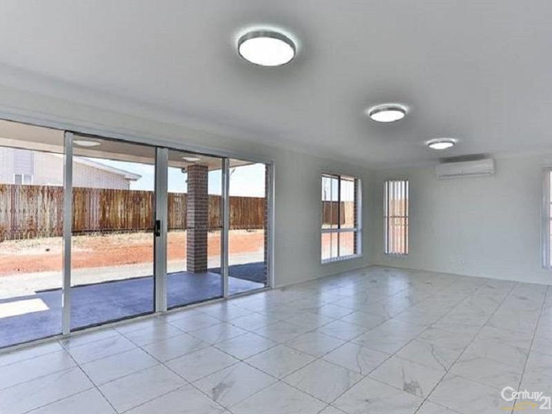 3 Esmeralda Street, Cambooya QLD 4358