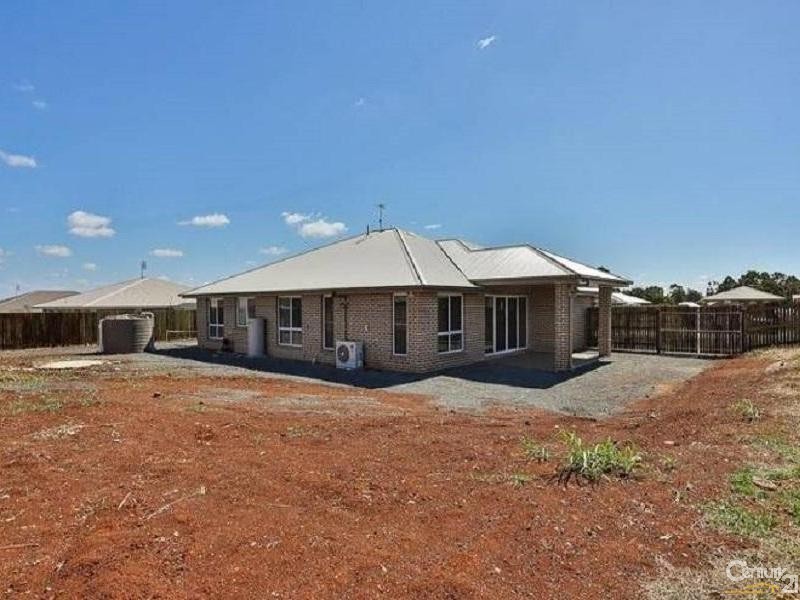 3 Esmeralda Street, Cambooya QLD 4358