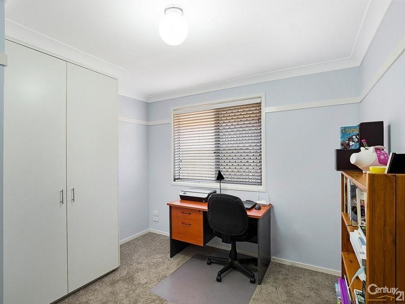 33 Cleary Street, Centenary Heights QLD 4350