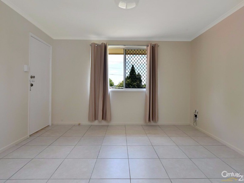 1/6 Marigold Street, Centenary Heights QLD 4350