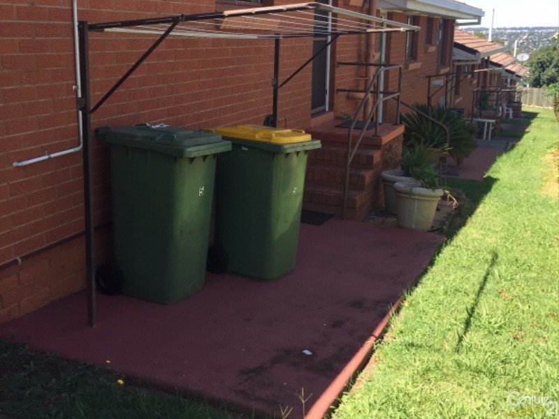 5/56 North Street, Mount Lofty QLD 4350