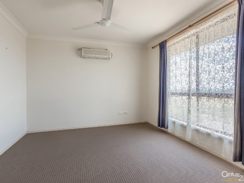 8 Weir Court, Harristown QLD 4350