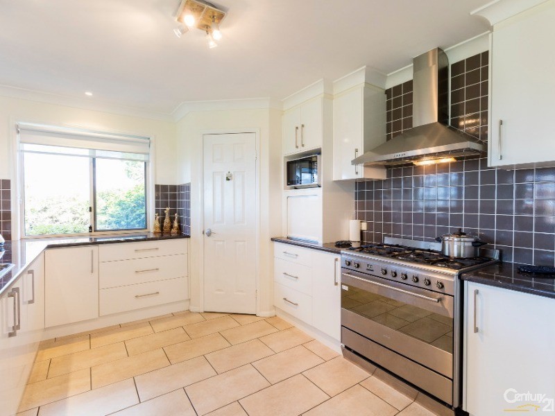 5 Berghofer Drive, Highfields QLD 4352