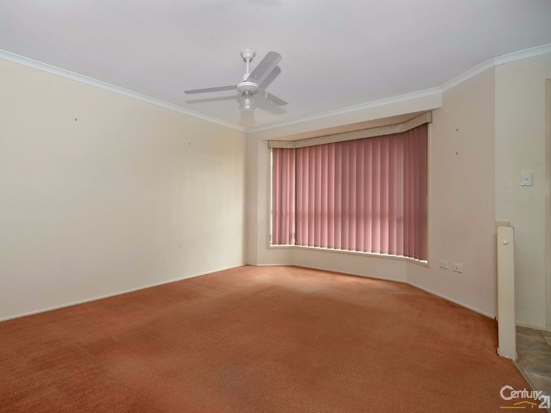 2 Oaklands Court, Glenvale QLD 4350