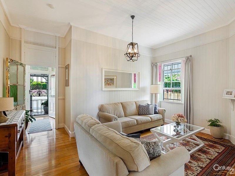 7 Peardon Street, South Toowoomba QLD 4350