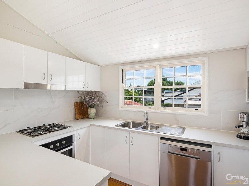 7 Peardon Street, South Toowoomba QLD 4350