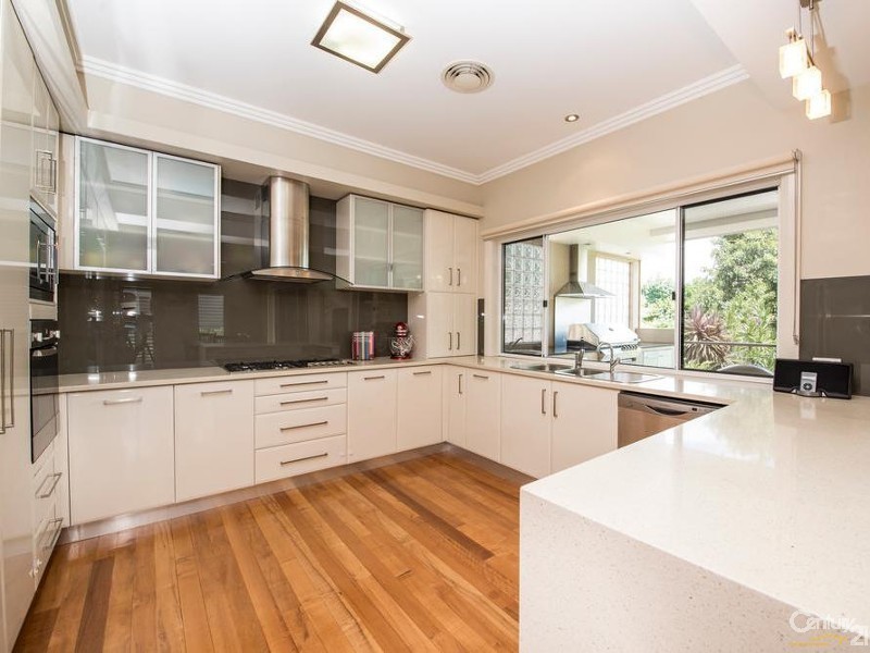 34 Bridge Street, East Toowoomba QLD 4350