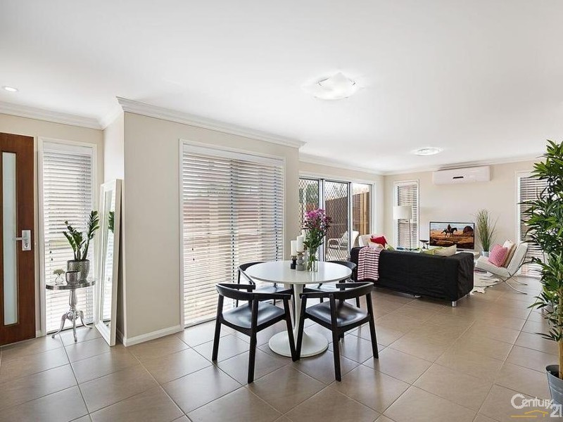 1/338 Hume Street, Centenary Heights QLD 4350