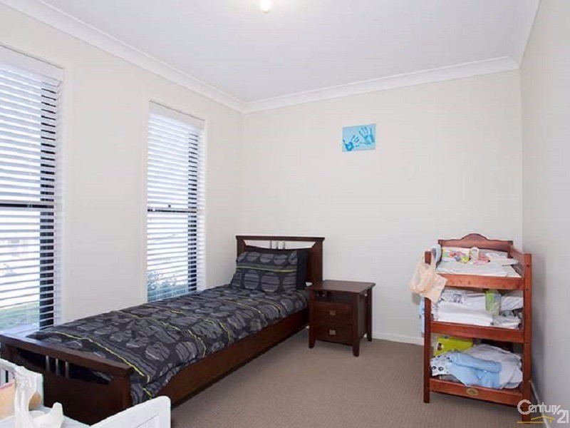 9  Kurrawa Crescent, Glenvale QLD 4350