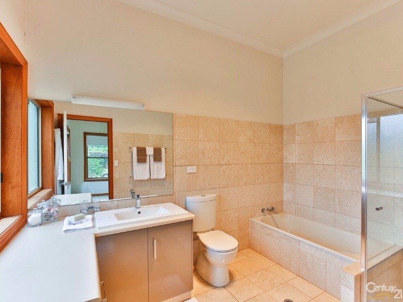 12 Inadale Court, Middle Ridge QLD 4350