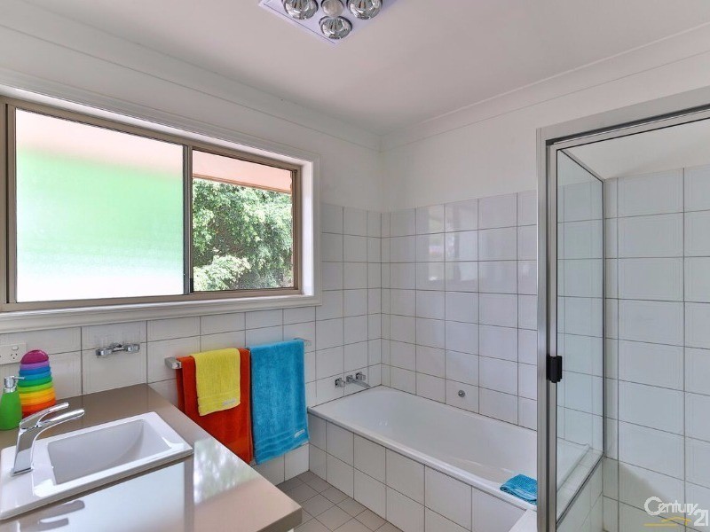 12 Inadale Court, Middle Ridge QLD 4350