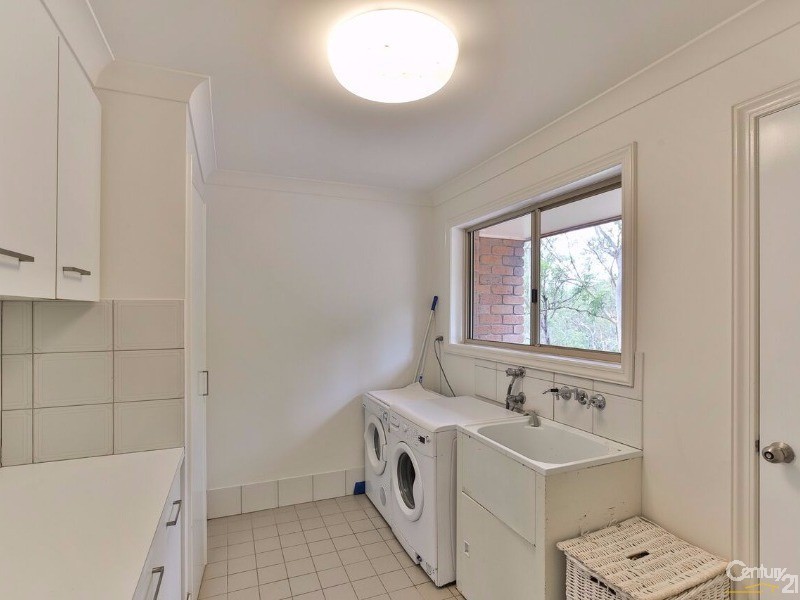 12 Inadale Court, Middle Ridge QLD 4350