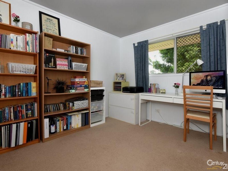 11 Festival Street, Rockville QLD 4350