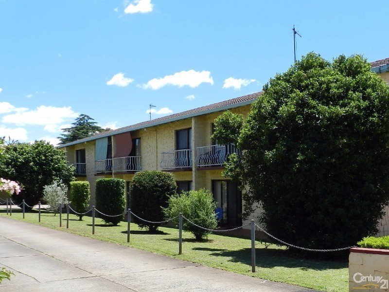 4/67 Taylor Street, Newtown QLD 4350