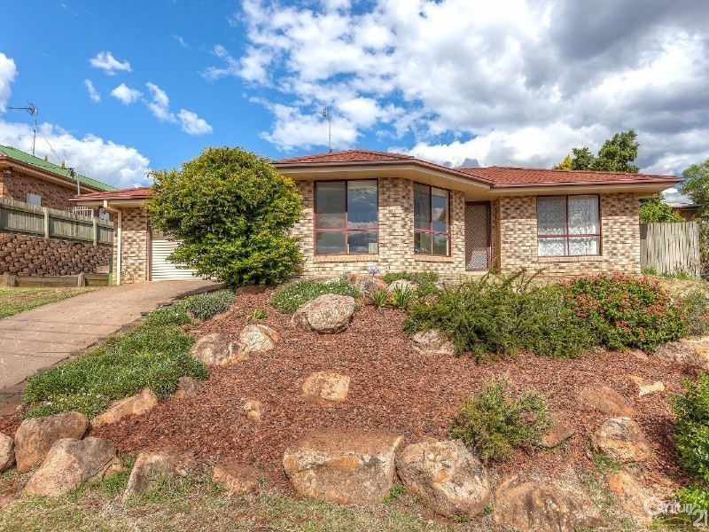 8 Weir Court, Harristown QLD 4350
