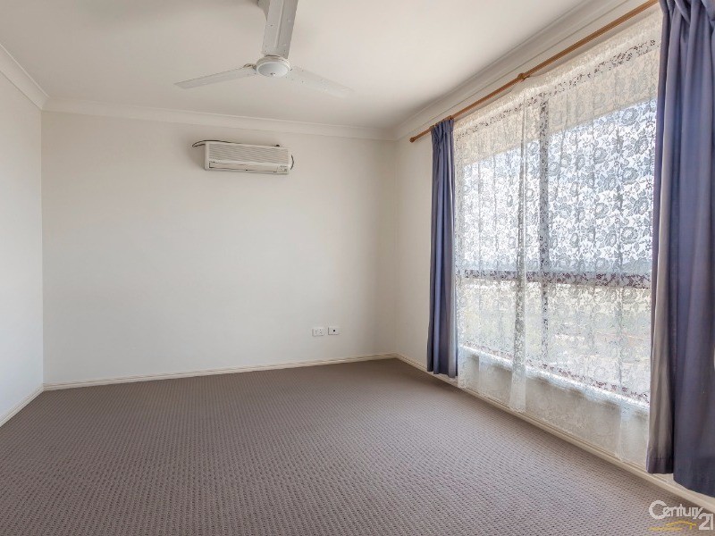 8 Weir Court, Harristown QLD 4350