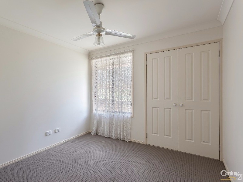 8 Weir Court, Harristown QLD 4350