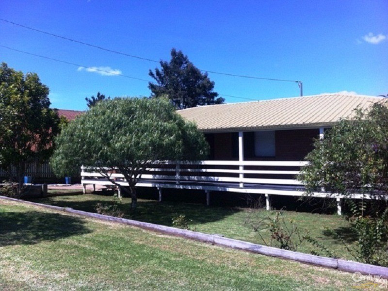 8  Maison Court, Wilsonton Heights QLD 4350