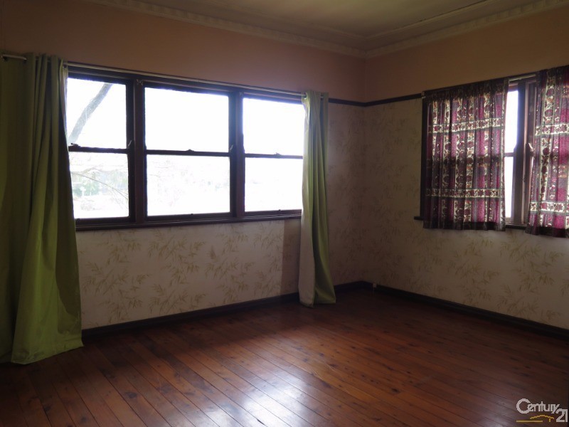 512  Greenwattle Street, Wilsonton QLD 4350