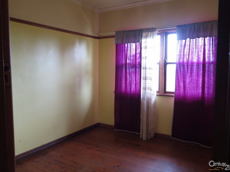 512  Greenwattle Street, Wilsonton QLD 4350