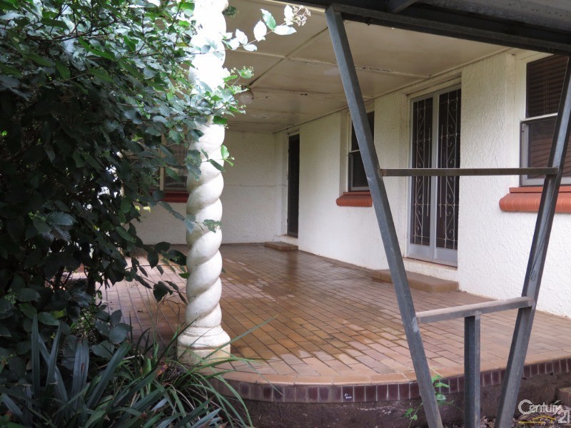 512  Greenwattle Street, Wilsonton QLD 4350