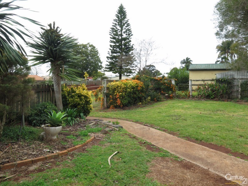 512  Greenwattle Street, Wilsonton QLD 4350