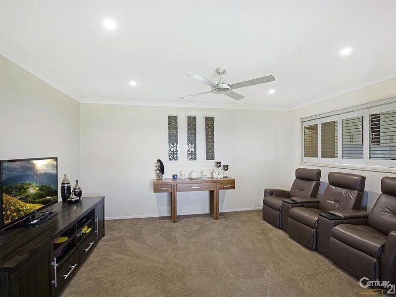 2 Explorer Court, Gowrie Junction QLD 4352