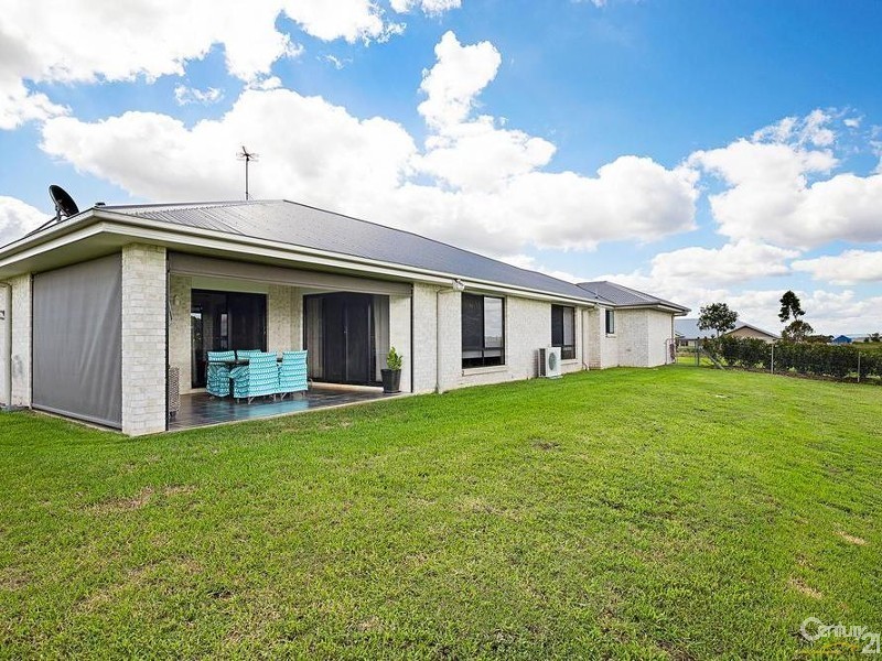 2 Explorer Court, Gowrie Junction QLD 4352