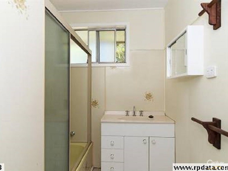 24 David Street, Rockville QLD 4350