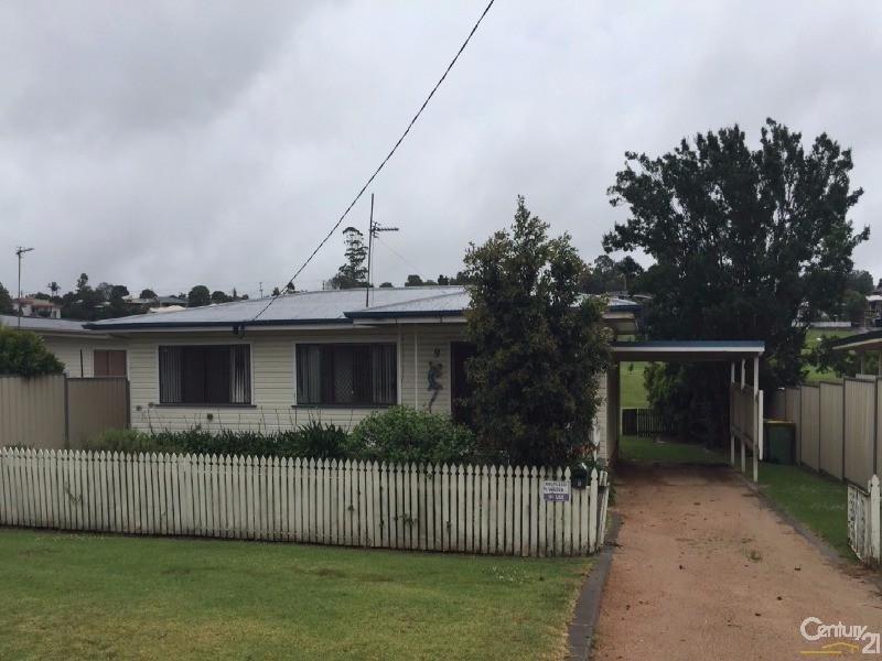 9  Teesdale Avenue, Newtown QLD 4350
