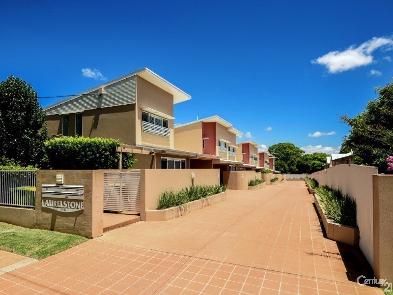 3/19B Gladstone Street, Newtown QLD 4350