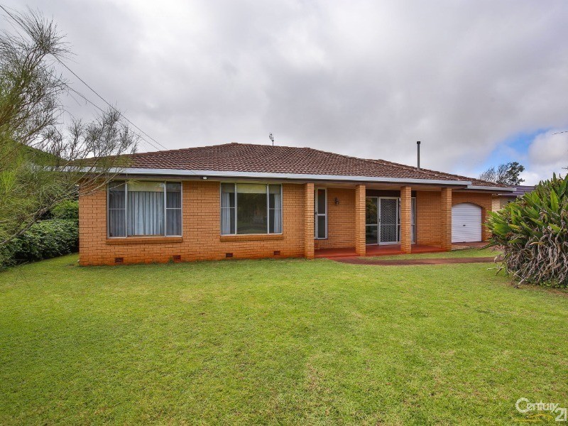 14 Smithfield Street, Harristown QLD 4350