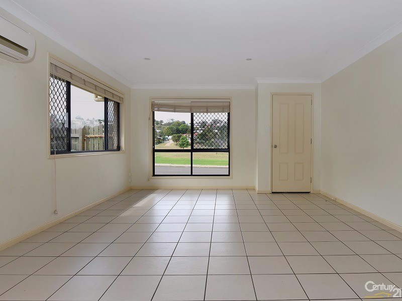 2/63  Luck Street, Drayton QLD 4350