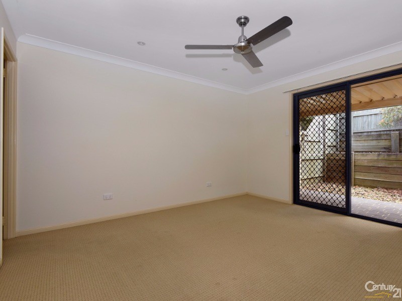 2/63  Luck Street, Drayton QLD 4350