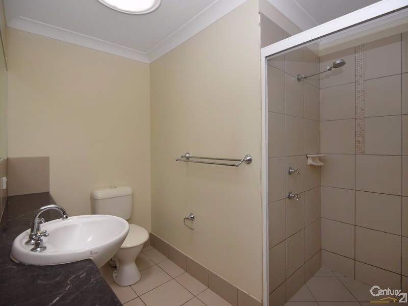 2/63  Luck Street, Drayton QLD 4350