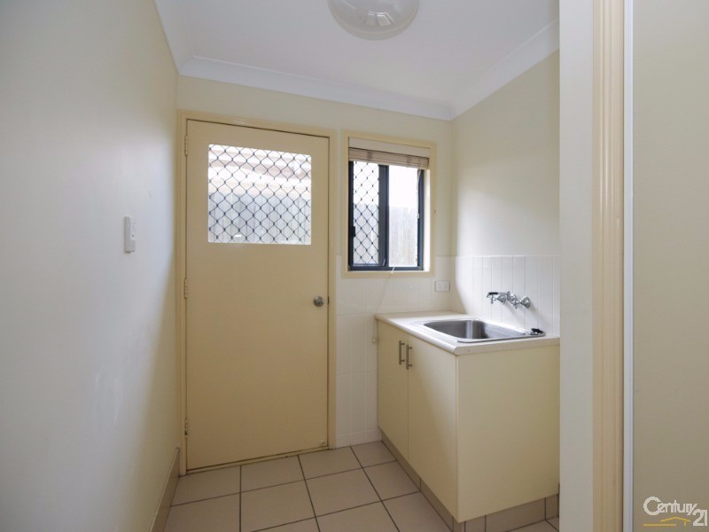 2/63  Luck Street, Drayton QLD 4350