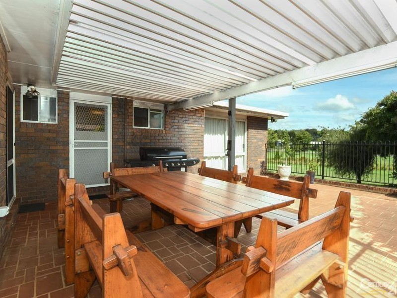 6 Agnes Street, Centenary Heights QLD 4350