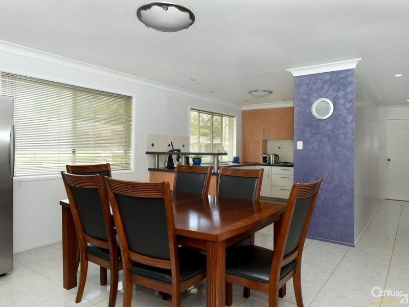 6 Agnes Street, Centenary Heights QLD 4350