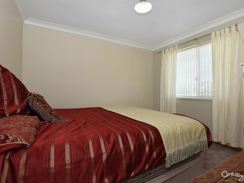 6 Agnes Street, Centenary Heights QLD 4350