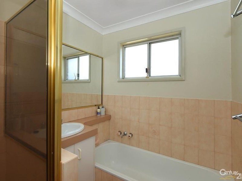 6 Agnes Street, Centenary Heights QLD 4350