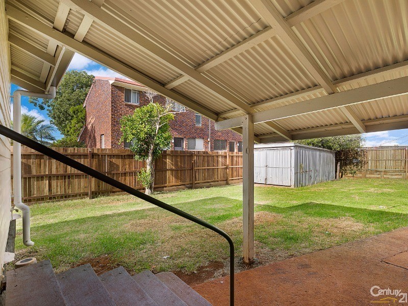 90 Anzac Avenue, Newtown QLD 4350
