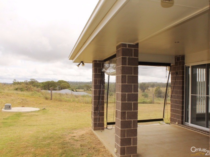 19 Willis Road, Meringandan West QLD 4352