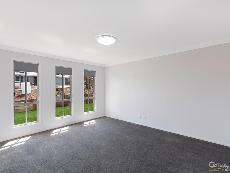 4 Renshaw Crescent, Kearneys Spring QLD 4350