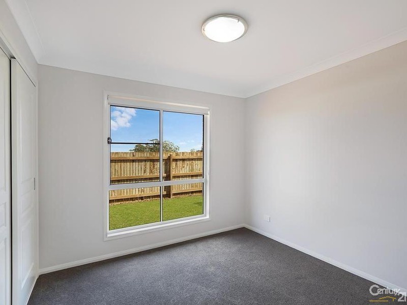 4 Renshaw Crescent, Kearneys Spring QLD 4350